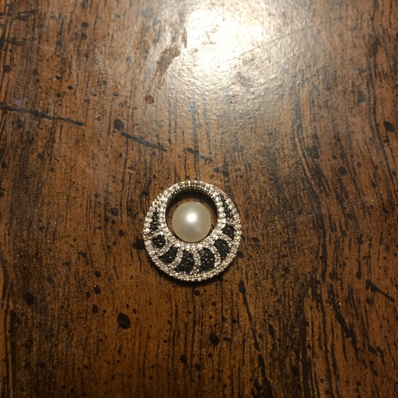 Jewelry - Pearl, Diamond and Black Diamond Pendant